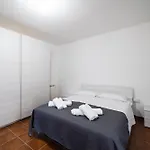 Mera House Pensión 4*