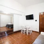 Mera House Pensión 4*