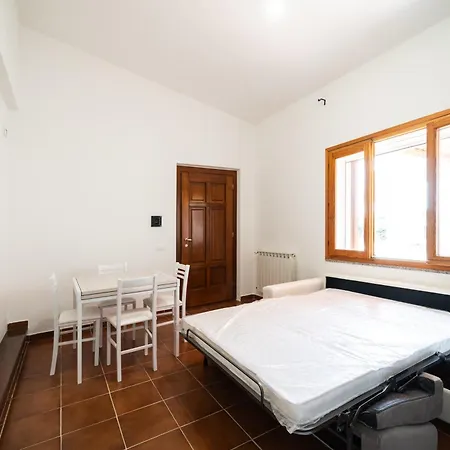 Pensión Mera House 4*