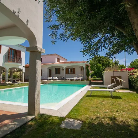Pensión Mera House