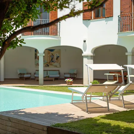Mera House Gasthof 4*