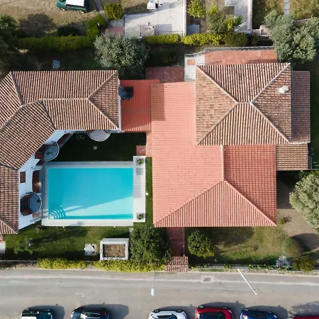 Mera House Vendégház 4*