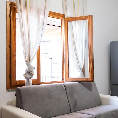 Mera House Guest house