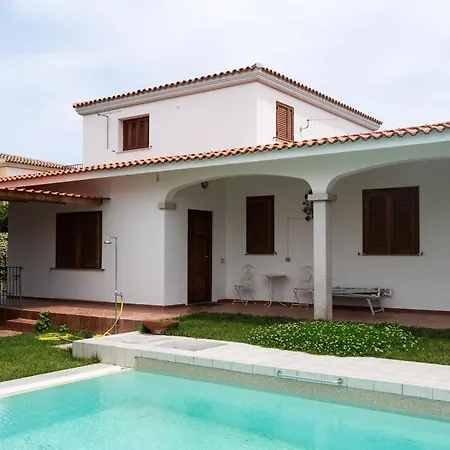 Mera House Guest house
