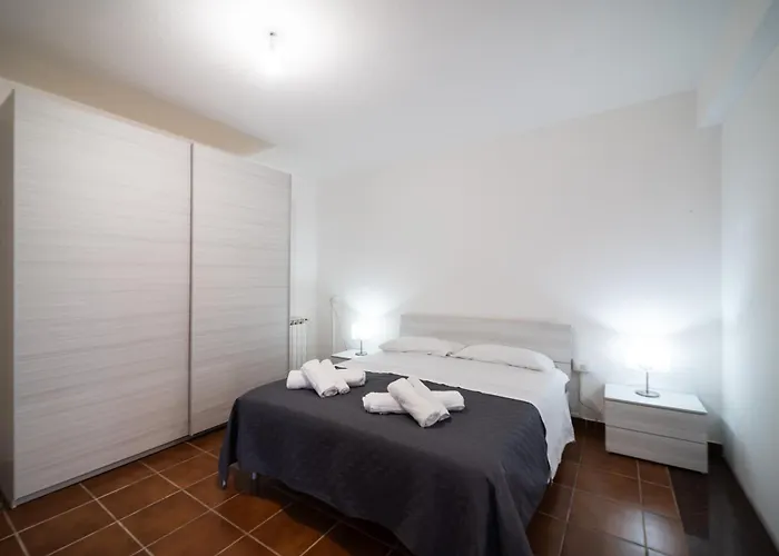 Mera House 波萨达